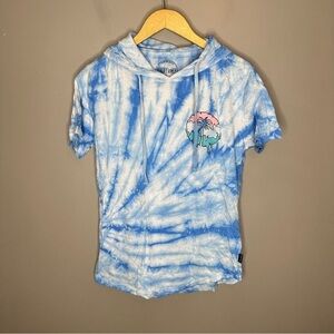 Dikotomy Short Sleeve Hooded Shirt Blue Tie Dye palm tree